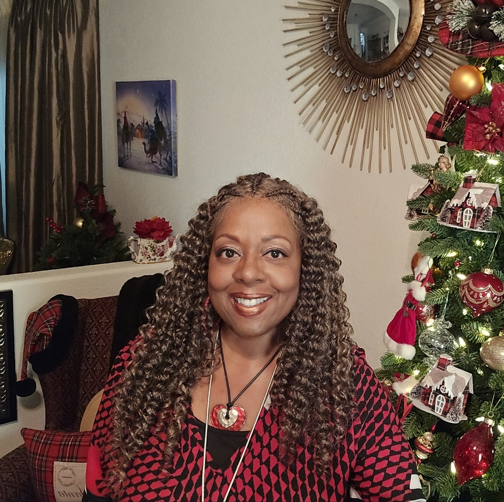Meet your Posher, Carolyn